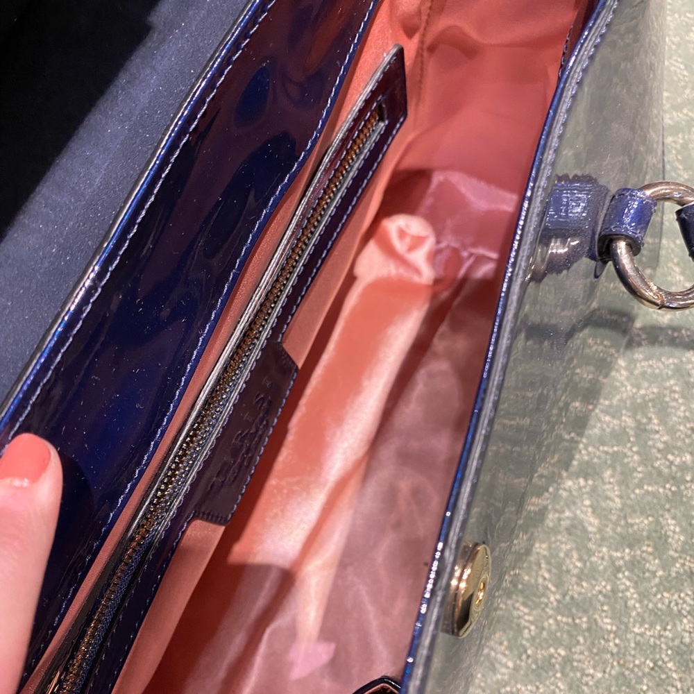 Beautiful Blue Purse - Picture 4 of 7